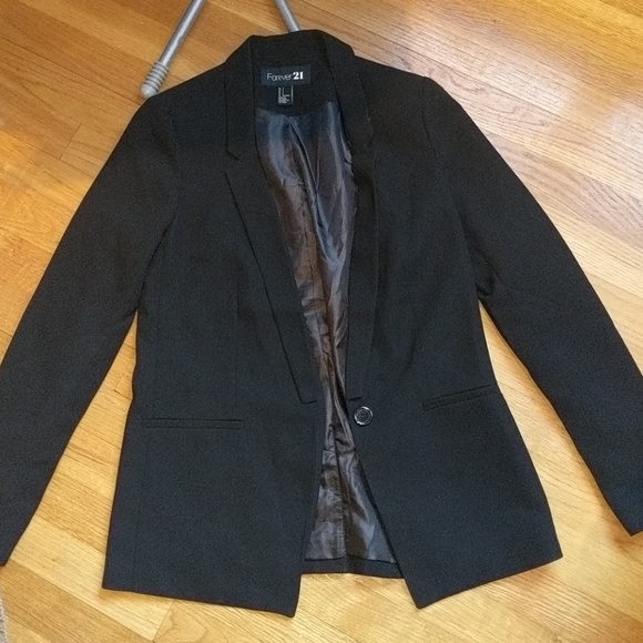 Blazer - Picture 1 of 2
